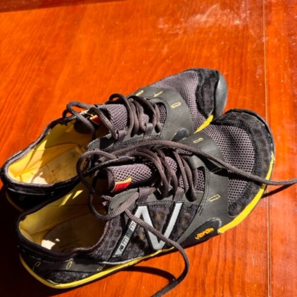 New Balance Minimus Vibram Men’s Size 10.5 - Used Good Condition - Picture 1 of 4